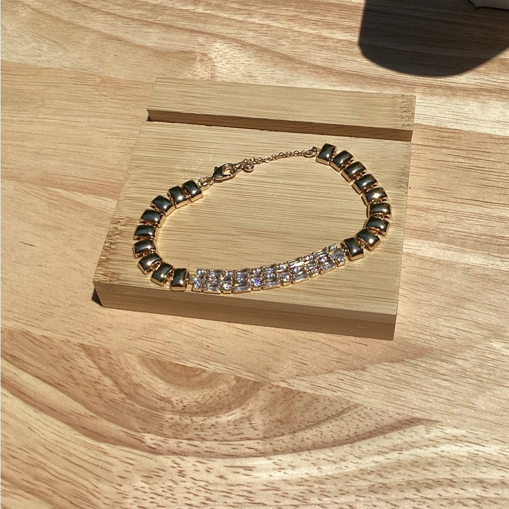 STATEMENT BRACELET - Picture 6 of 12